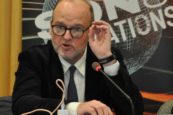 (C) Pierre Arnaud Blanchard